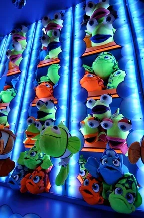 clownin-around-closeup-lg_library_42240 clownin-around-closeup-lg_library_42240